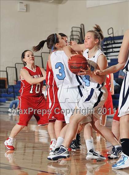 Thumbnail 1 in Valor Christian vs. Arvada photogallery.