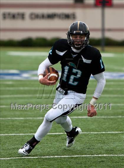 Thumbnail 2 in Pasadena Memorial vs Port Arthur Memorial (5A Region 3 Bi-District Playoffs) photogallery.