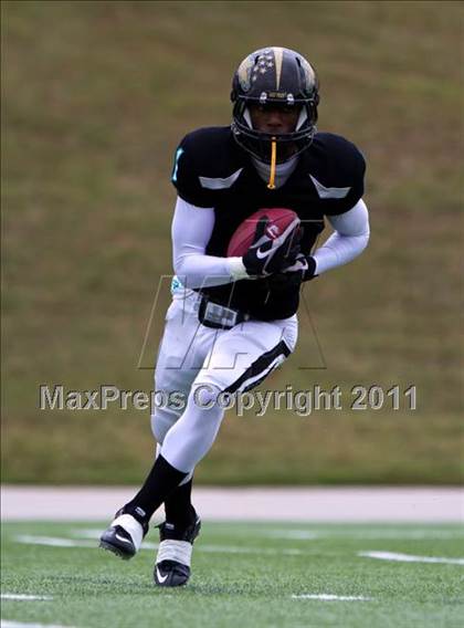 Thumbnail 1 in Pasadena Memorial vs Port Arthur Memorial (5A Region 3 Bi-District Playoffs) photogallery.