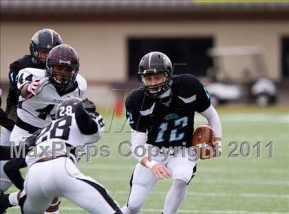 Thumbnail 3 in Pasadena Memorial vs Port Arthur Memorial (5A Region 3 Bi-District Playoffs) photogallery.