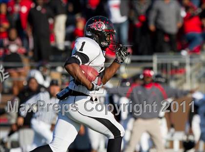 Thumbnail 2 in Pasadena Memorial vs Port Arthur Memorial (5A Region 3 Bi-District Playoffs) photogallery.