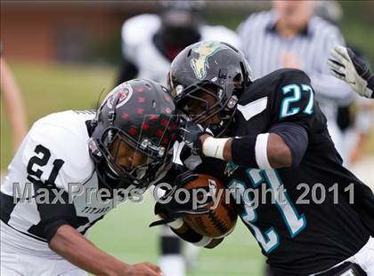 Thumbnail 1 in Pasadena Memorial vs Port Arthur Memorial (5A Region 3 Bi-District Playoffs) photogallery.