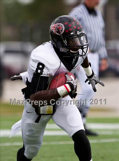 Thumbnail 1 in Pasadena Memorial vs Port Arthur Memorial (5A Region 3 Bi-District Playoffs) photogallery.