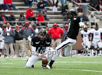 Thumbnail 2 in Pasadena Memorial vs Port Arthur Memorial (5A Region 3 Bi-District Playoffs) photogallery.