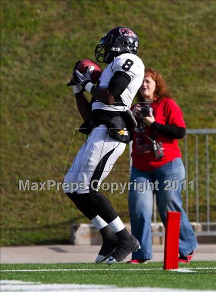Thumbnail 3 in Pasadena Memorial vs Port Arthur Memorial (5A Region 3 Bi-District Playoffs) photogallery.