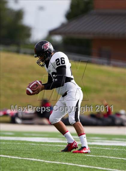 Thumbnail 2 in Pasadena Memorial vs Port Arthur Memorial (5A Region 3 Bi-District Playoffs) photogallery.