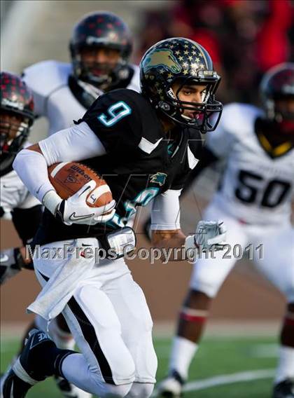 Thumbnail 1 in Pasadena Memorial vs Port Arthur Memorial (5A Region 3 Bi-District Playoffs) photogallery.