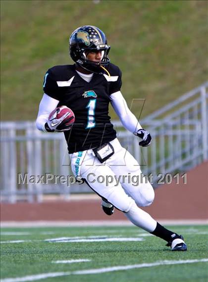 Thumbnail 1 in Pasadena Memorial vs Port Arthur Memorial (5A Region 3 Bi-District Playoffs) photogallery.