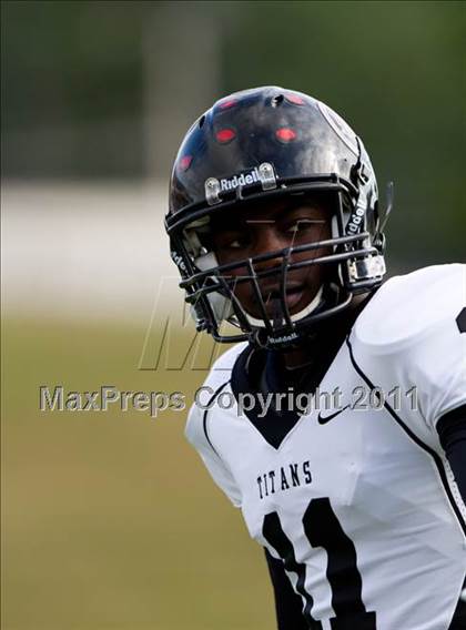 Thumbnail 1 in Pasadena Memorial vs Port Arthur Memorial (5A Region 3 Bi-District Playoffs) photogallery.