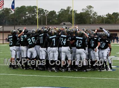 Thumbnail 3 in Pasadena Memorial vs Port Arthur Memorial (5A Region 3 Bi-District Playoffs) photogallery.