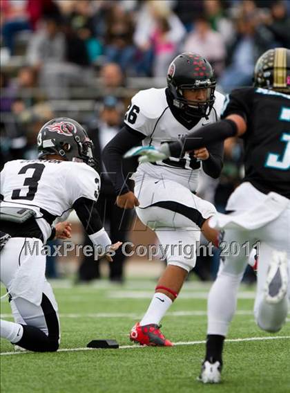Thumbnail 3 in Pasadena Memorial vs Port Arthur Memorial (5A Region 3 Bi-District Playoffs) photogallery.