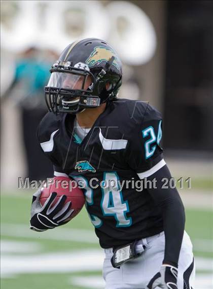 Thumbnail 1 in Pasadena Memorial vs Port Arthur Memorial (5A Region 3 Bi-District Playoffs) photogallery.