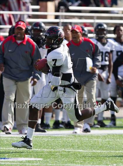 Thumbnail 1 in Pasadena Memorial vs Port Arthur Memorial (5A Region 3 Bi-District Playoffs) photogallery.