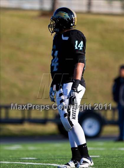 Thumbnail 2 in Pasadena Memorial vs Port Arthur Memorial (5A Region 3 Bi-District Playoffs) photogallery.