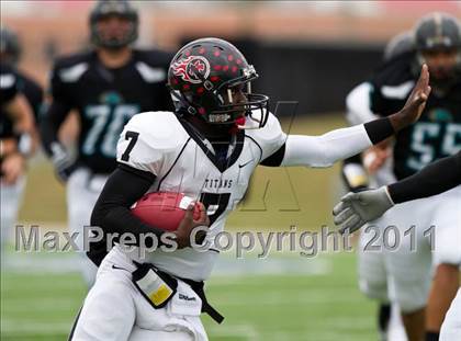 Thumbnail 2 in Pasadena Memorial vs Port Arthur Memorial (5A Region 3 Bi-District Playoffs) photogallery.