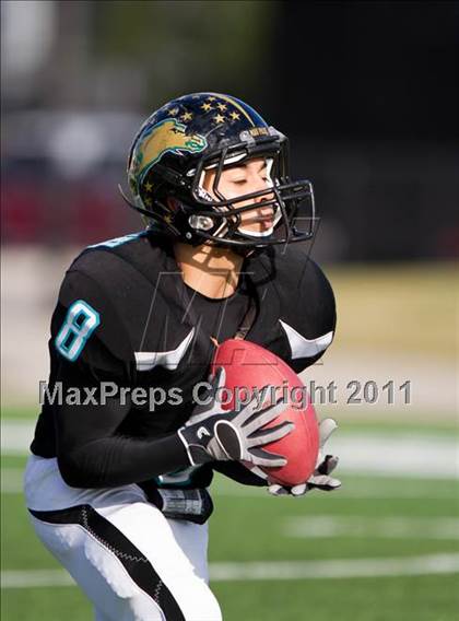 Thumbnail 3 in Pasadena Memorial vs Port Arthur Memorial (5A Region 3 Bi-District Playoffs) photogallery.