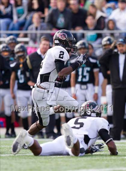 Thumbnail 1 in Pasadena Memorial vs Port Arthur Memorial (5A Region 3 Bi-District Playoffs) photogallery.