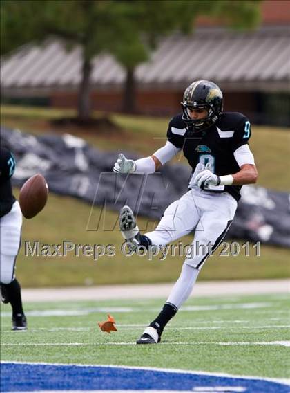 Thumbnail 1 in Pasadena Memorial vs Port Arthur Memorial (5A Region 3 Bi-District Playoffs) photogallery.