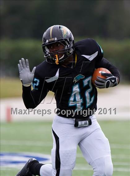 Thumbnail 2 in Pasadena Memorial vs Port Arthur Memorial (5A Region 3 Bi-District Playoffs) photogallery.