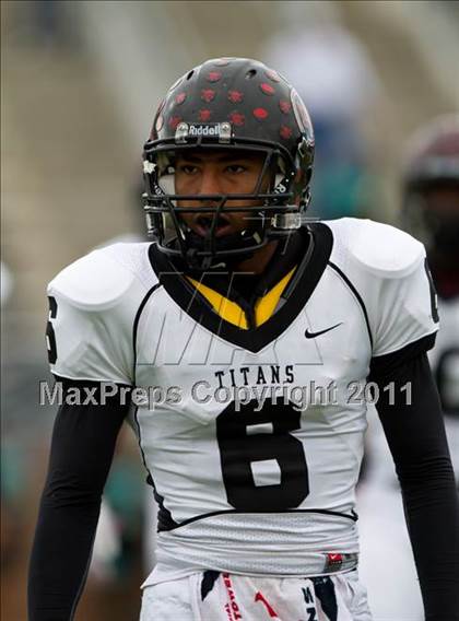 Thumbnail 1 in Pasadena Memorial vs Port Arthur Memorial (5A Region 3 Bi-District Playoffs) photogallery.