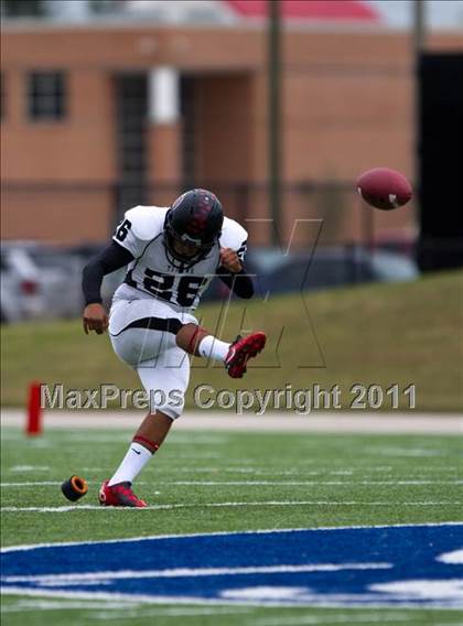 Thumbnail 3 in Pasadena Memorial vs Port Arthur Memorial (5A Region 3 Bi-District Playoffs) photogallery.