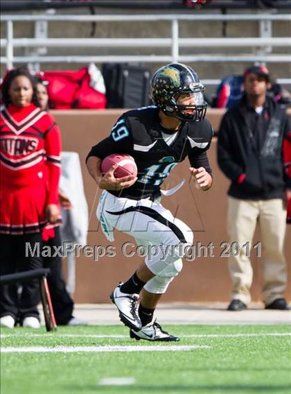 Thumbnail 1 in Pasadena Memorial vs Port Arthur Memorial (5A Region 3 Bi-District Playoffs) photogallery.