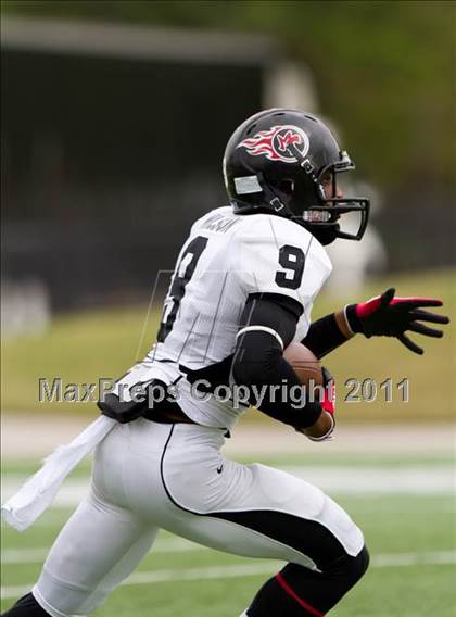 Thumbnail 3 in Pasadena Memorial vs Port Arthur Memorial (5A Region 3 Bi-District Playoffs) photogallery.