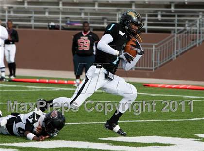 Thumbnail 3 in Pasadena Memorial vs Port Arthur Memorial (5A Region 3 Bi-District Playoffs) photogallery.