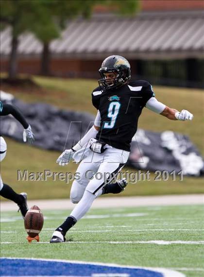 Thumbnail 3 in Pasadena Memorial vs Port Arthur Memorial (5A Region 3 Bi-District Playoffs) photogallery.