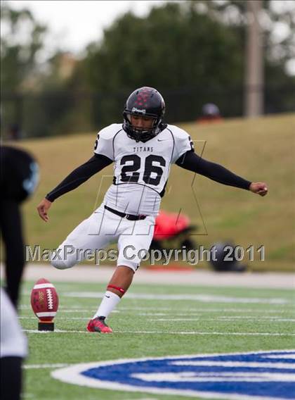 Thumbnail 2 in Pasadena Memorial vs Port Arthur Memorial (5A Region 3 Bi-District Playoffs) photogallery.