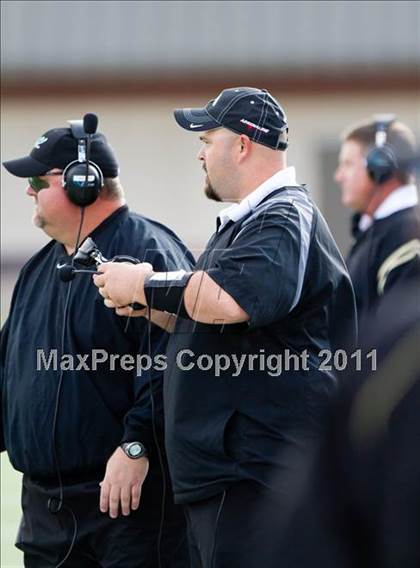 Thumbnail 1 in Pasadena Memorial vs Port Arthur Memorial (5A Region 3 Bi-District Playoffs) photogallery.