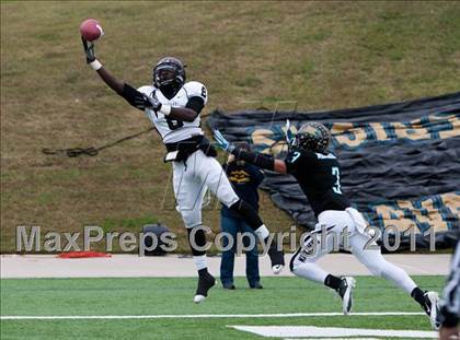 Thumbnail 1 in Pasadena Memorial vs Port Arthur Memorial (5A Region 3 Bi-District Playoffs) photogallery.