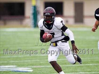Thumbnail 1 in Pasadena Memorial vs Port Arthur Memorial (5A Region 3 Bi-District Playoffs) photogallery.