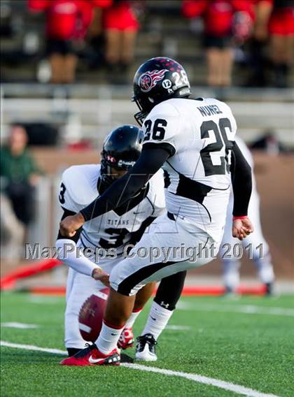 Thumbnail 1 in Pasadena Memorial vs Port Arthur Memorial (5A Region 3 Bi-District Playoffs) photogallery.