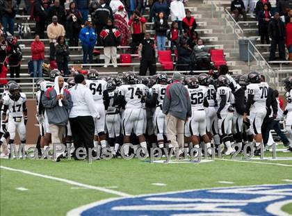 Thumbnail 2 in Pasadena Memorial vs Port Arthur Memorial (5A Region 3 Bi-District Playoffs) photogallery.