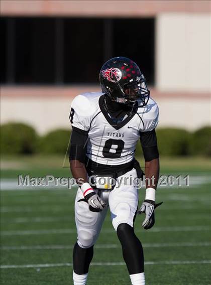 Thumbnail 1 in Pasadena Memorial vs Port Arthur Memorial (5A Region 3 Bi-District Playoffs) photogallery.