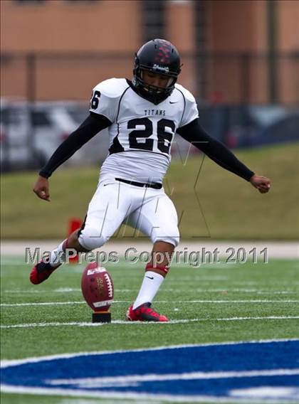 Thumbnail 2 in Pasadena Memorial vs Port Arthur Memorial (5A Region 3 Bi-District Playoffs) photogallery.