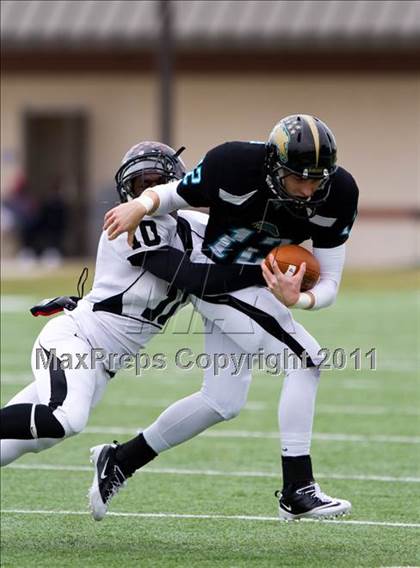 Thumbnail 3 in Pasadena Memorial vs Port Arthur Memorial (5A Region 3 Bi-District Playoffs) photogallery.