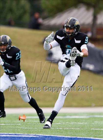 Thumbnail 2 in Pasadena Memorial vs Port Arthur Memorial (5A Region 3 Bi-District Playoffs) photogallery.
