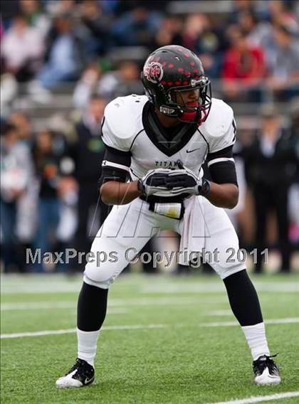 Thumbnail 3 in Pasadena Memorial vs Port Arthur Memorial (5A Region 3 Bi-District Playoffs) photogallery.