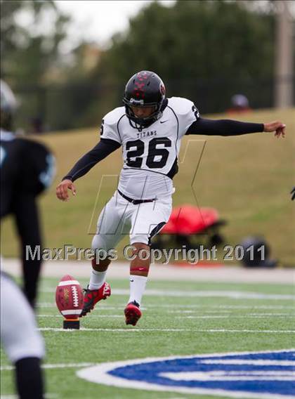 Thumbnail 1 in Pasadena Memorial vs Port Arthur Memorial (5A Region 3 Bi-District Playoffs) photogallery.