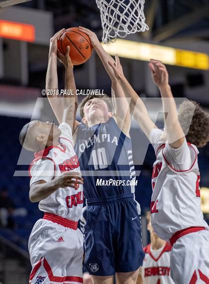 Thumbnail 1 in Kennedy Catholic vs. Olympia photogallery.