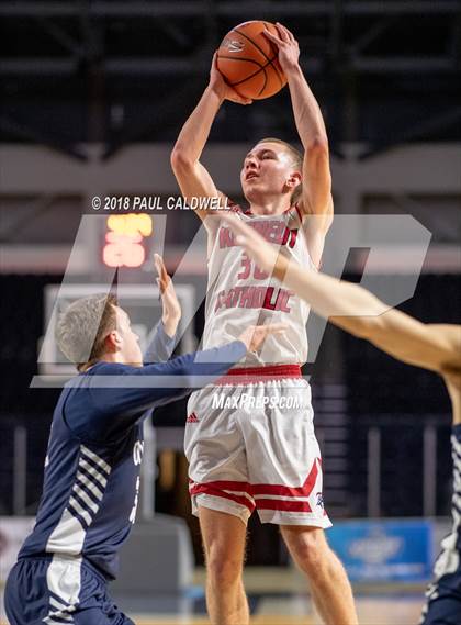 Thumbnail 1 in Kennedy Catholic vs. Olympia photogallery.