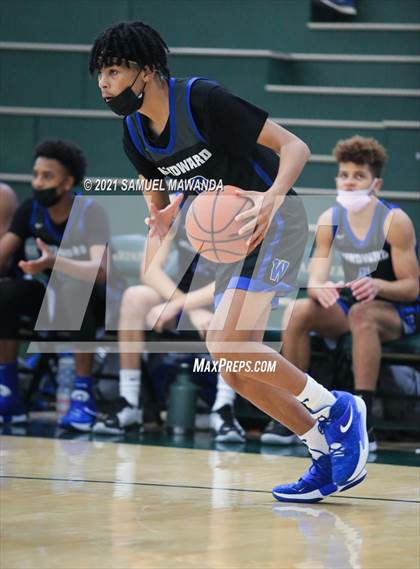 Thumbnail 1 in St. Monica vs Windward (West Side Tip Off Classic) photogallery.