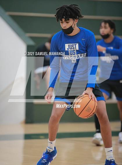 Thumbnail 2 in St. Monica vs Windward (West Side Tip Off Classic) photogallery.