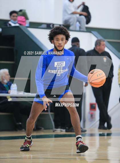 Thumbnail 1 in St. Monica vs Windward (West Side Tip Off Classic) photogallery.