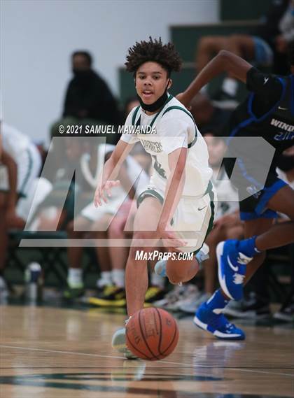 Thumbnail 1 in St. Monica vs Windward (West Side Tip Off Classic) photogallery.