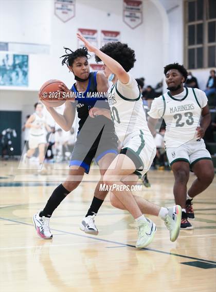 Thumbnail 3 in St. Monica vs Windward (West Side Tip Off Classic) photogallery.