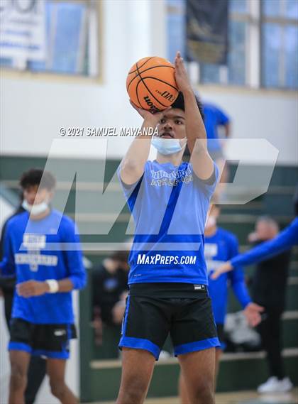 Thumbnail 2 in St. Monica vs Windward (West Side Tip Off Classic) photogallery.