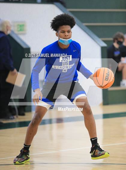 Thumbnail 1 in St. Monica vs Windward (West Side Tip Off Classic) photogallery.